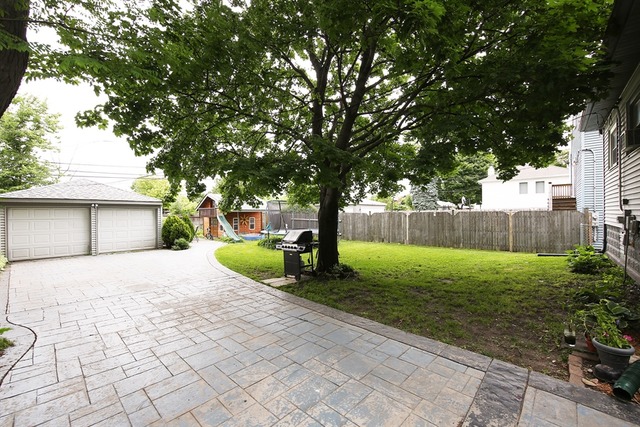 8136 Christie Ave, Lyons, IL 60534 photo 15
