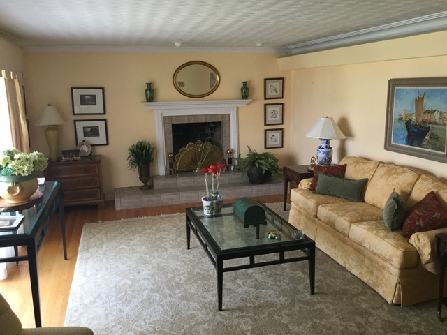 301 E 89th St, Chicago, IL 60619 photo 2