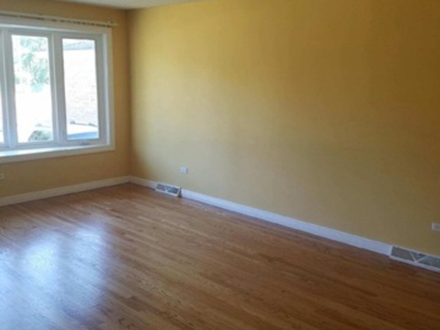 6146 State Rd, Burbank, IL 60459 photo 3