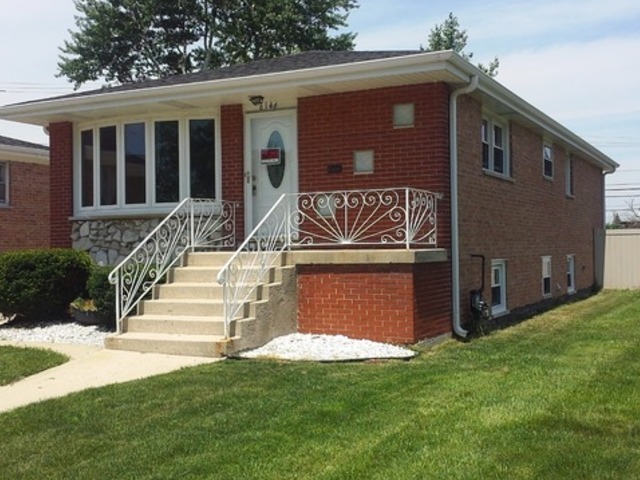 6146 State Rd, Burbank, IL 60459 photo 2