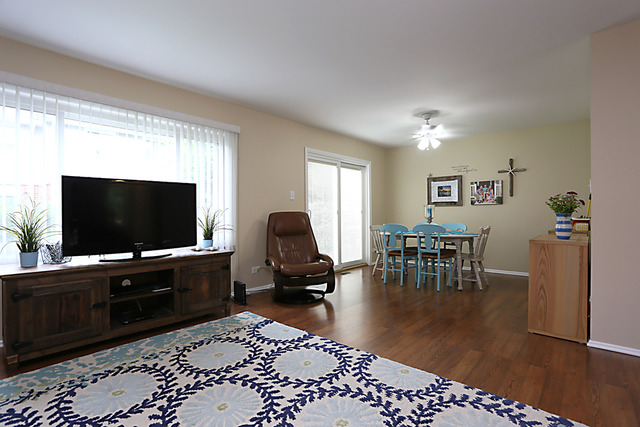 1654 Darwin Ct, Wheaton, IL 60189 photo 8