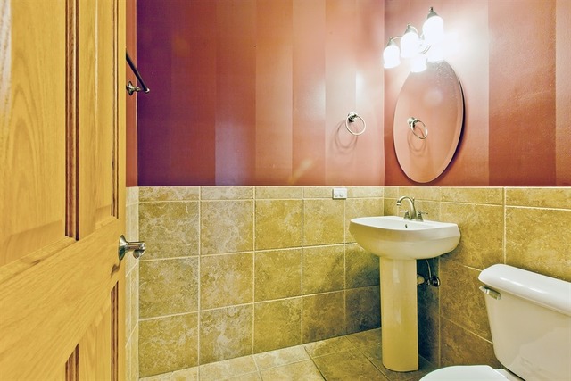 2828 S Lock St, Chicago, IL 60608 photo 18