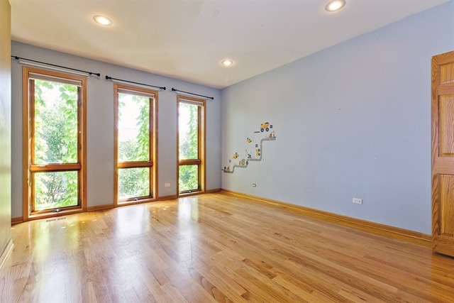2828 S Lock St, Chicago, IL 60608 photo 14