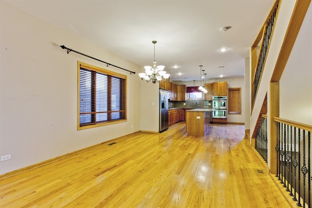 2828 S Lock St, Chicago, IL 60608 photo 6