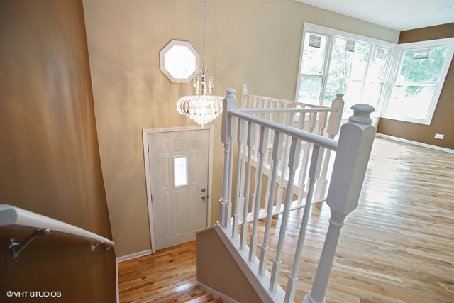 3604 Wren Ln, Rolling Meadows, IL 60008 photo 3