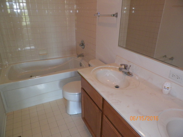 479 Prestwick Ln, Wheeling, IL 60090 photo 9