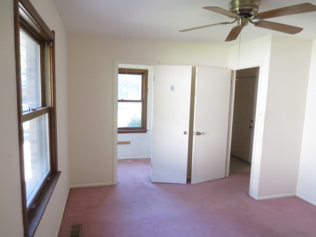 2211 Oak Ln, Rolling Meadows, IL 60008 photo 5
