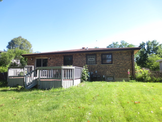 2211 Oak Ln, Rolling Meadows, IL 60008 photo 2