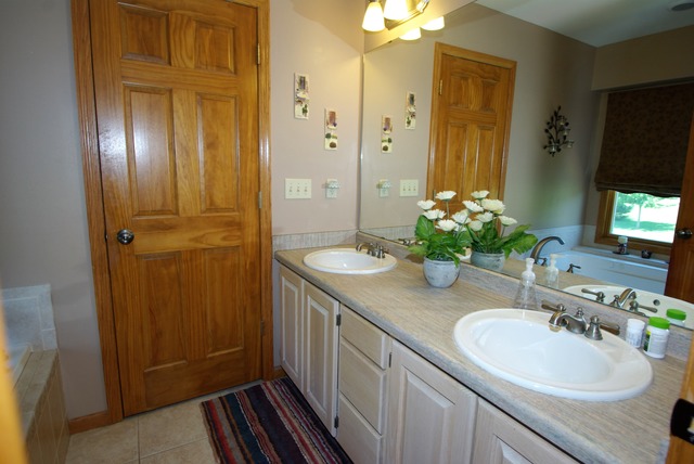 7998 Joy Ln, Roscoe, IL 61073 photo 9