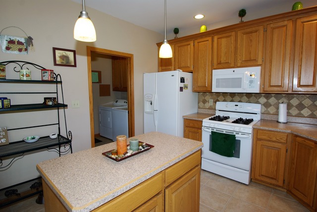 7998 Joy Ln, Roscoe, IL 61073 photo 5