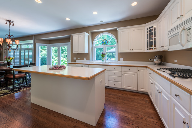 1611 E Illinois St, Wheaton, IL 60187 photo 7