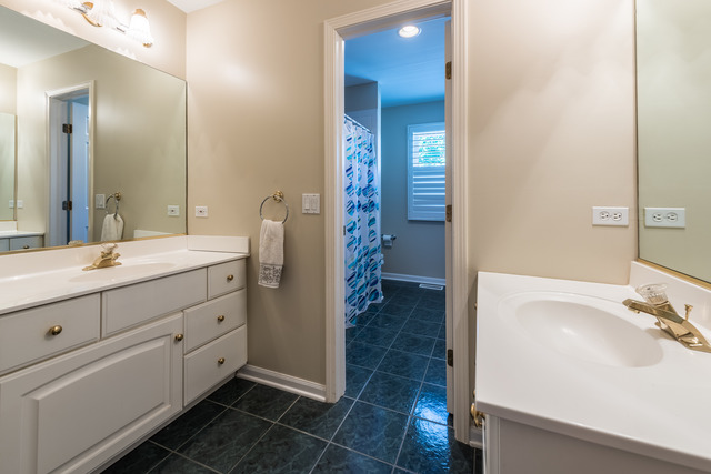 1611 E Illinois St, Wheaton, IL 60187 photo 18