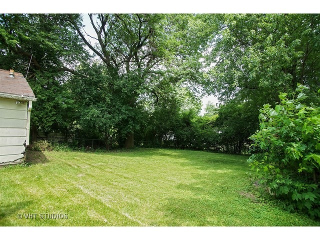 2410 Kirchoff Rd, Rolling Meadows, IL 60008 photo 10