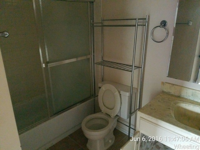 1330 Zee Ct, Wheeling, IL 60090 photo 5