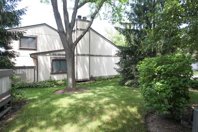 101 Newcastle Ct, Rolling Meadows, IL 60008 photo 16