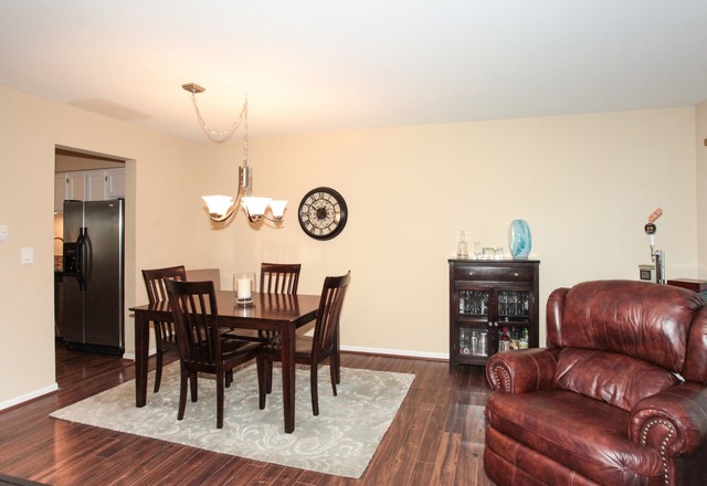 101 Newcastle Ct, Rolling Meadows, IL 60008 photo 4