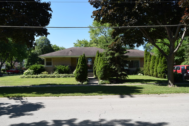 981 E Walnut Ave, Des Plaines, IL 60016 photo 25
