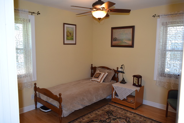 981 E Walnut Ave, Des Plaines, IL 60016 photo 20