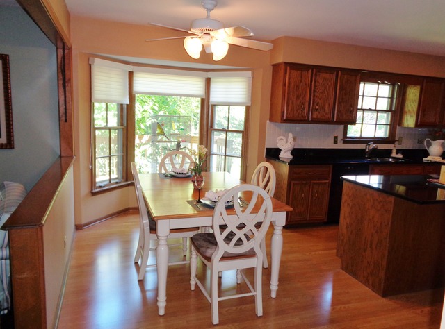 1129 Belter Dr, Wheaton, IL 60189 photo 6
