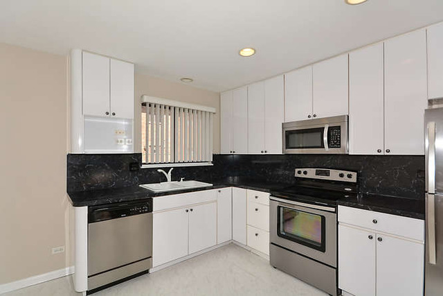 4204 Central Rd #2B, Glenview, IL 60025 photo 3