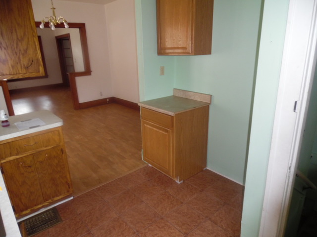 413 Watson St, Aurora, IL 60505 photo 8