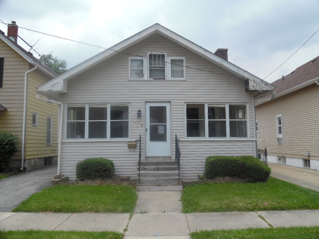 413 Watson St, Aurora, IL 60505 photo 1