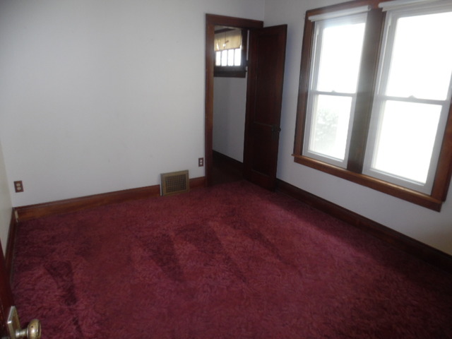 413 Watson St, Aurora, IL 60505 photo 10