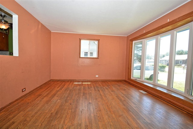 7541 Beloit Ave, Bridgeview, IL 60455 photo 6