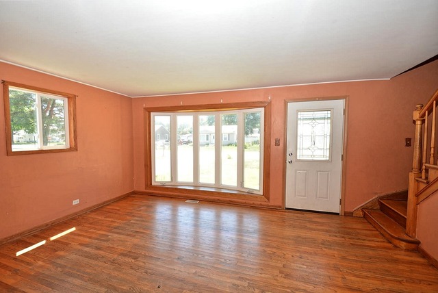 7541 Beloit Ave, Bridgeview, IL 60455 photo 2