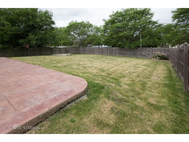 2005 Gray Hawk Dr, Plainfield, IL 60586 photo 11