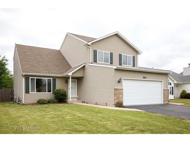 2005 Gray Hawk Dr, Plainfield, IL 60586 photo 1