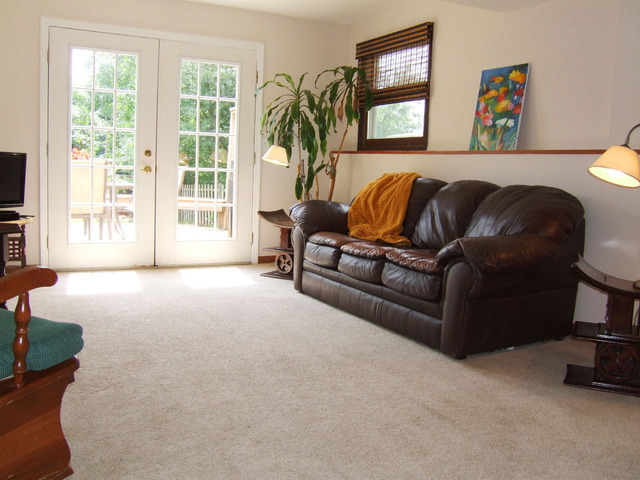 2103 Old Elm Rd, Lindenhurst, IL 60046 photo 9