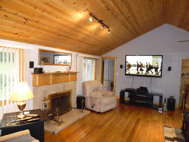 312 Nippersink Dr, Mchenry, IL 60050 photo 5
