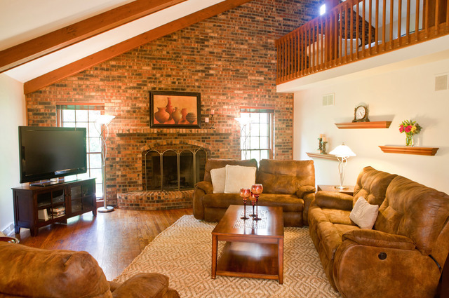 1394 Deep Run Rd, Naperville, IL 60540 photo 2