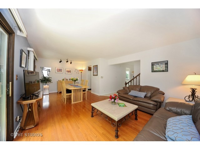 1580 Tahoe Circle Dr, Wheeling, IL 60090 photo 3