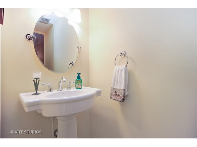1580 Tahoe Circle Dr, Wheeling, IL 60090 photo 12