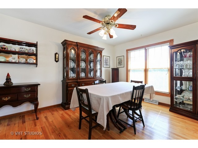 1310 E Thayer St, Mount Prospect, IL 60056 photo 7
