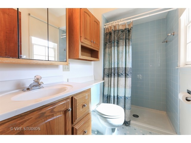 1310 E Thayer St, Mount Prospect, IL 60056 photo 10