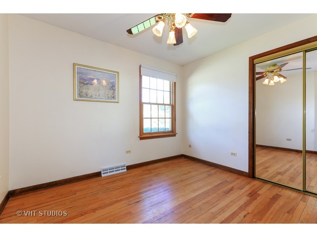 1310 E Thayer St, Mount Prospect, IL 60056 photo 11