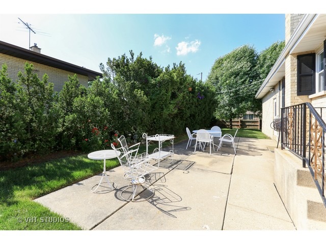 1310 E Thayer St, Mount Prospect, IL 60056 photo 14