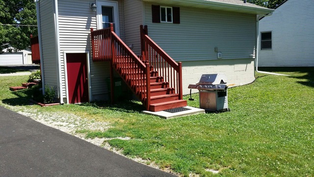 717 Dewey St, Harvard, IL 60033 photo 4