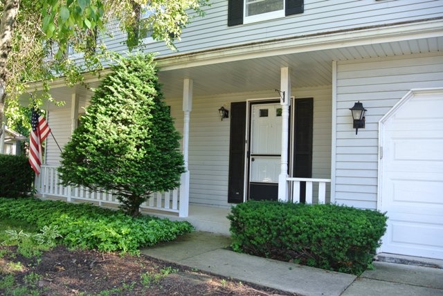 522 Shenandoah Trl, Elgin, IL 60123 photo 2