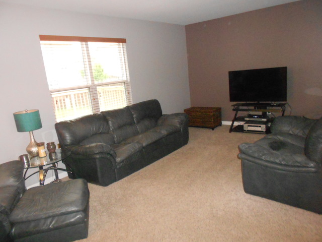 1509 Oriole Ln, Plainfield, IL 60586 photo 3
