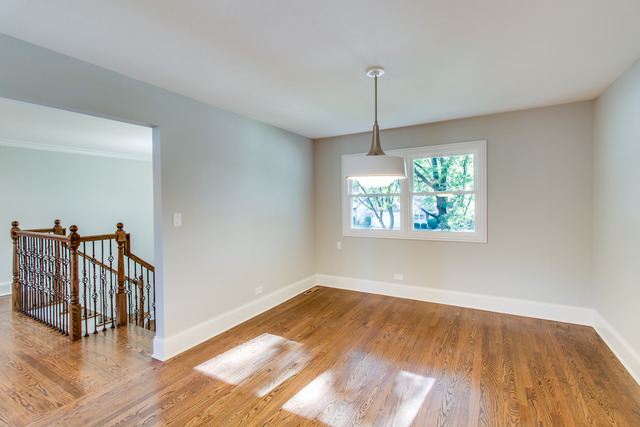 301 Bennett Ln, Des Plaines, IL 60016 photo 10