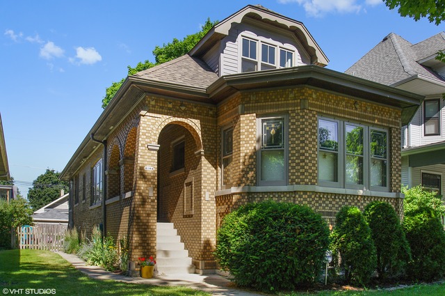 4104 N Leclaire Ave, Chicago, IL 60641 photo 1