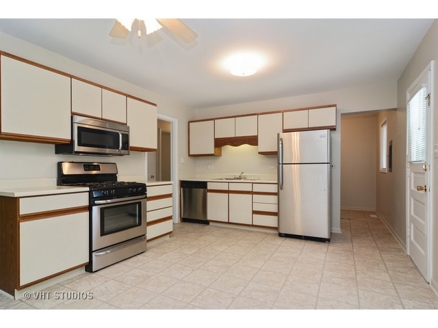 59 Willow Trl, Wheeling, IL 60090 photo 3