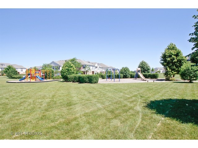 2010 Concord Dr, Mchenry, IL 60050 photo 14