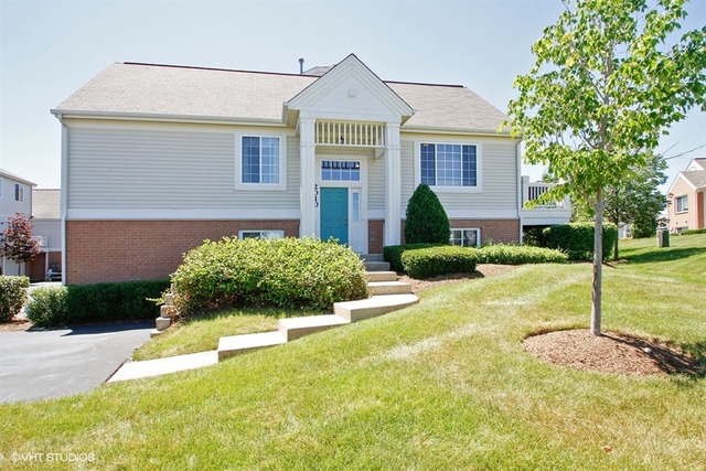 2010 Concord Dr, Mchenry, IL 60050 photo 1