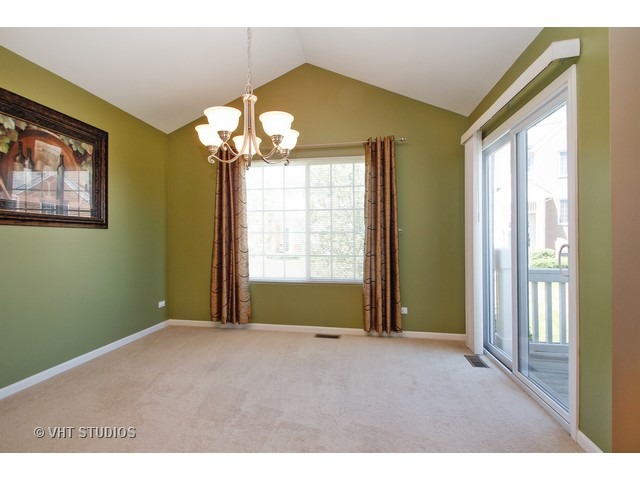 2010 Concord Dr, Mchenry, IL 60050 photo 5