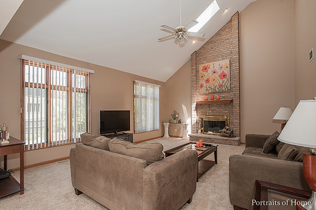 710 E Catalpa St, Addison, IL 60101 photo 7
